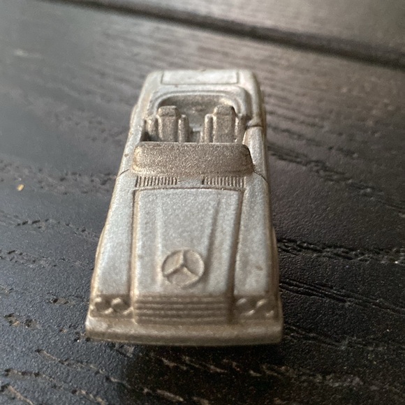 🏁 Vintage Tootsie Toy Mercedes Benz 🏁 - Picture 2 of 8
